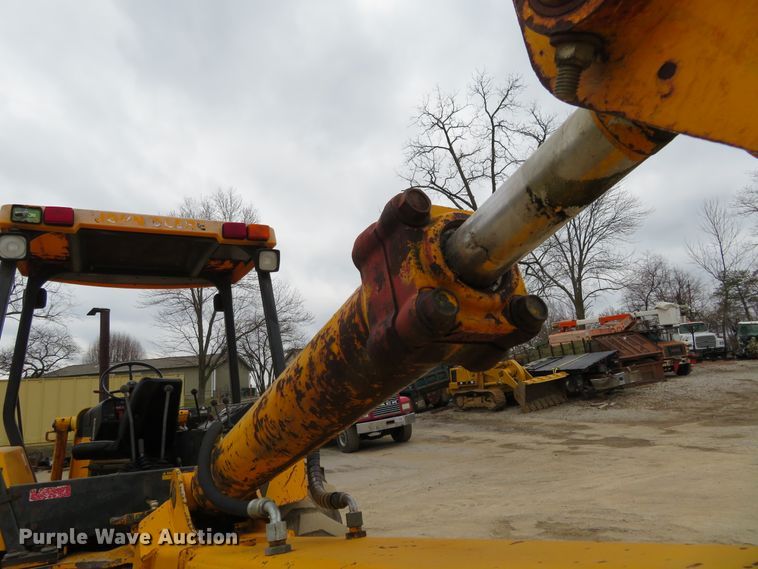 image for item DI3993 1986 John Deere 510C  backhoe