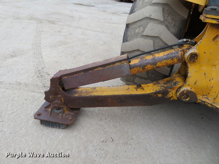 image for item DI3993 1986 John Deere 510C  backhoe