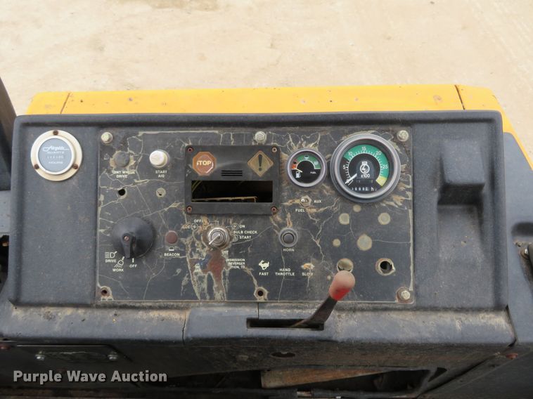 image for item DI3993 1986 John Deere 510C  backhoe