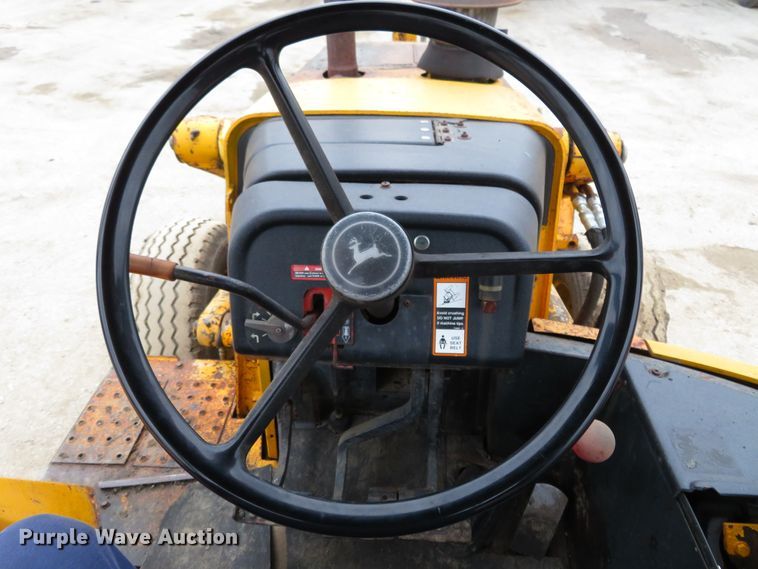 image for item DI3993 1986 John Deere 510C  backhoe