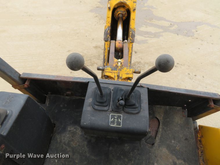 image for item DI3993 1986 John Deere 510C  backhoe