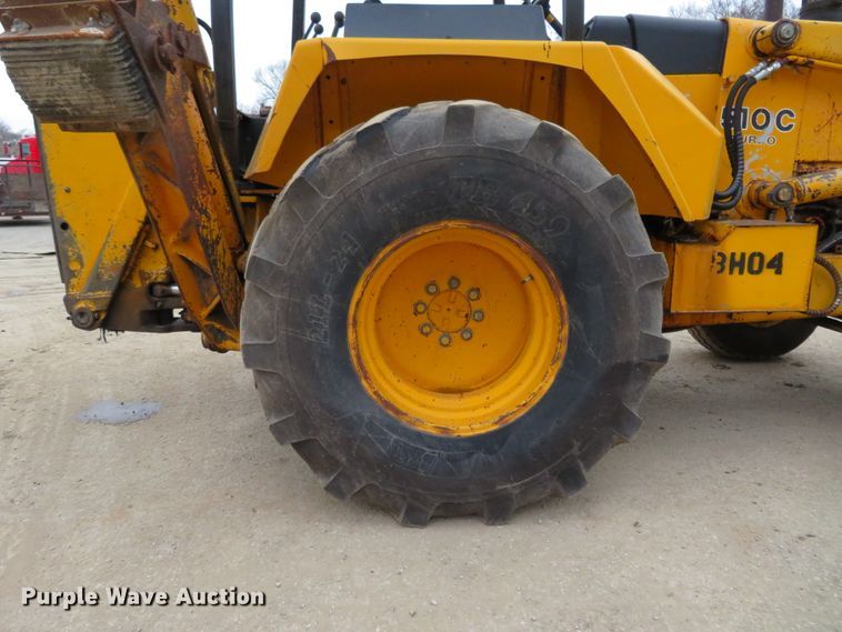 image for item DI3993 1986 John Deere 510C  backhoe