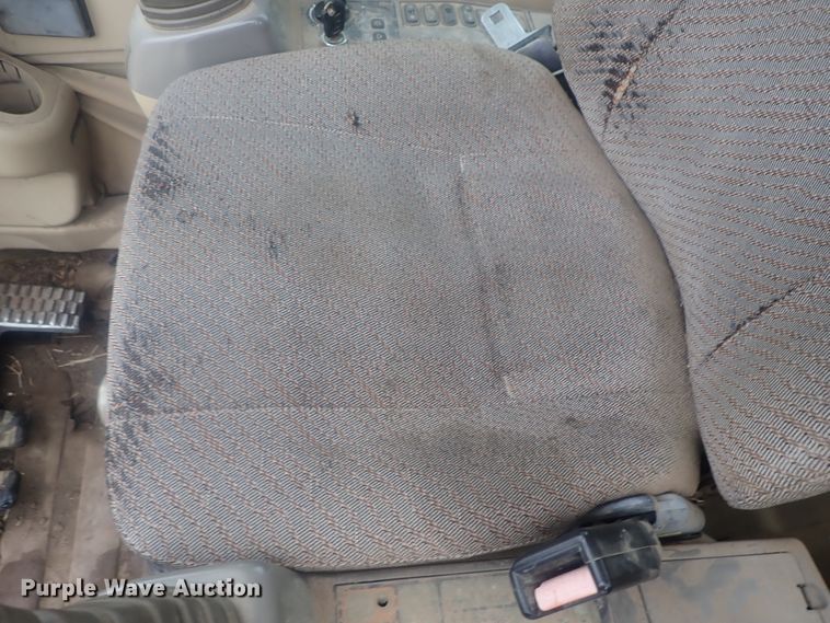 image for item DI7466 1996 Caterpillar 320B  excavator