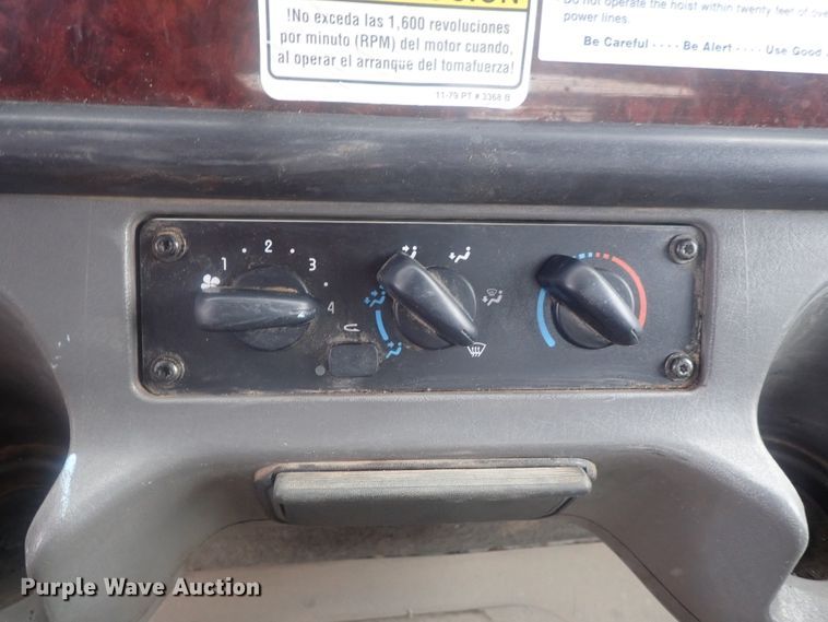 image for item DI7490 2007 Freightliner Business Class M112 roll-off container truck