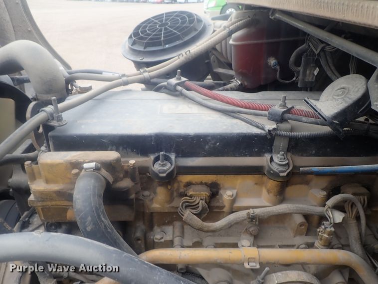 image for item DI7490 2007 Freightliner Business Class M112 roll-off container truck