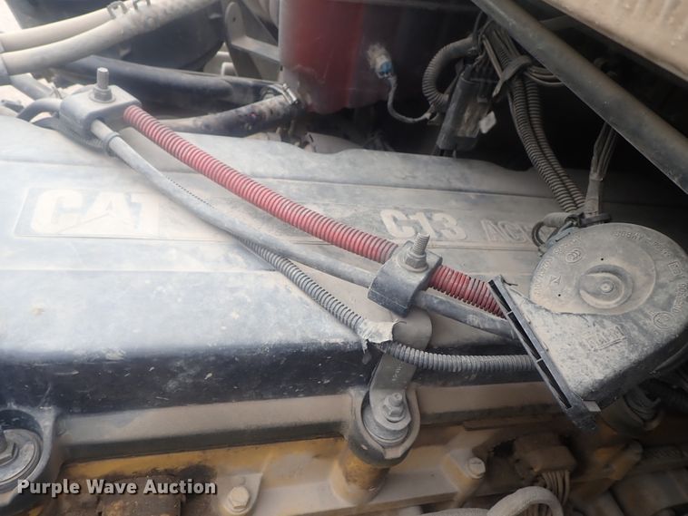 image for item DI7490 2007 Freightliner Business Class M112 roll-off container truck