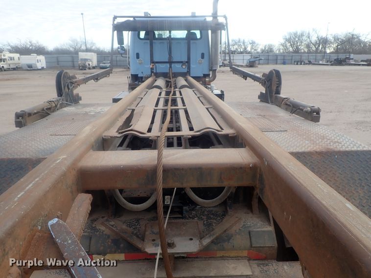 image for item DI7490 2007 Freightliner Business Class M112 roll-off container truck