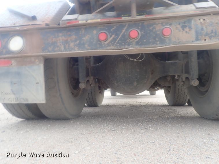 image for item DI7490 2007 Freightliner Business Class M112 roll-off container truck