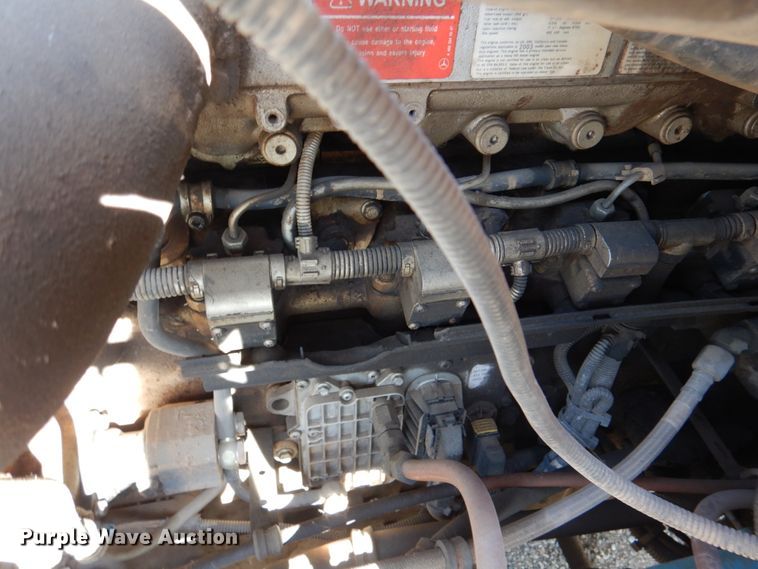 image for item DJ0277 2004 Freightliner Columbia  dump truck