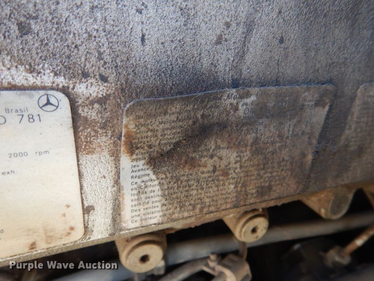 image for item DJ0277 2004 Freightliner Columbia  dump truck