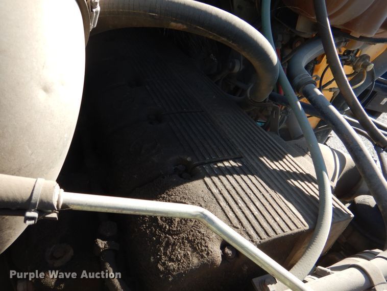 image for item DJ0277 2004 Freightliner Columbia  dump truck