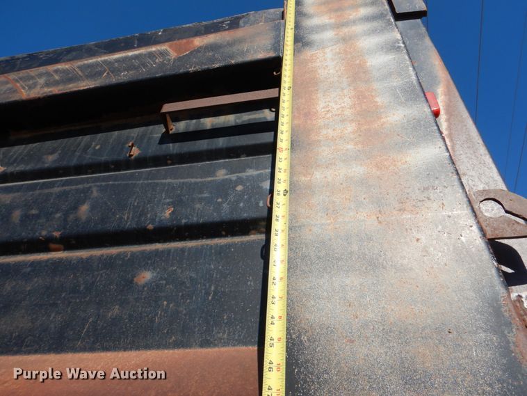 image for item DJ0277 2004 Freightliner Columbia  dump truck