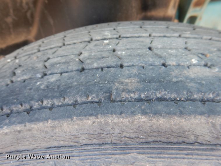 image for item DJ0277 2004 Freightliner Columbia  dump truck