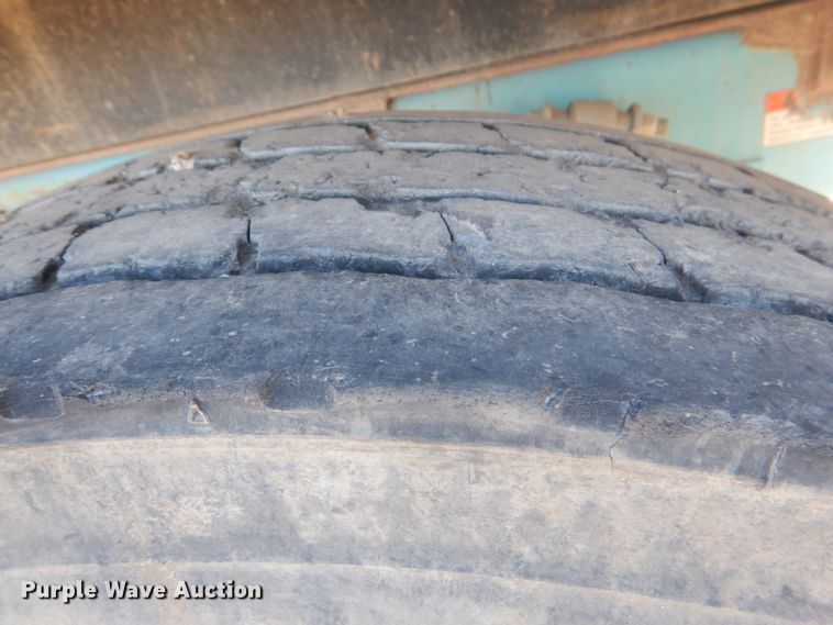 image for item DJ0277 2004 Freightliner Columbia  dump truck