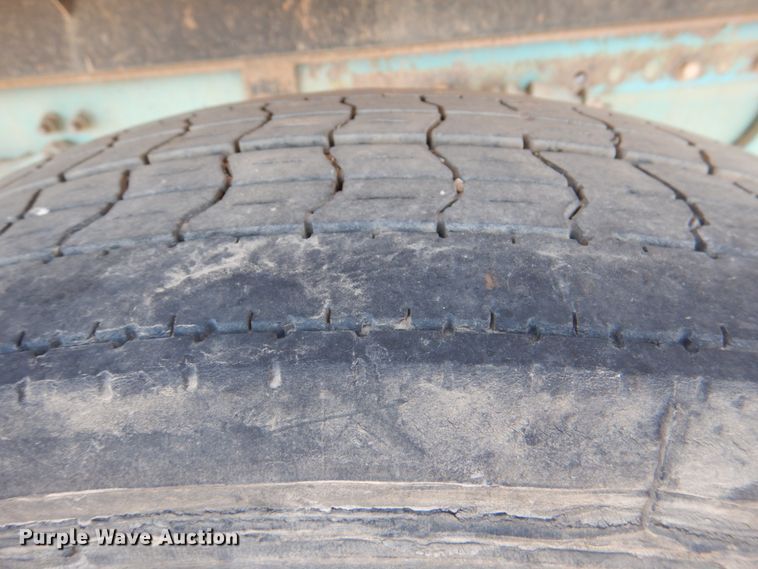 image for item DJ0277 2004 Freightliner Columbia  dump truck