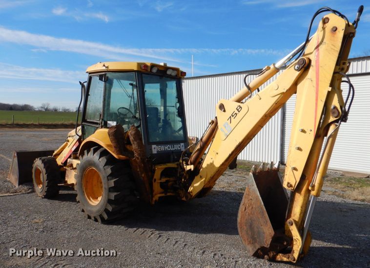 image for item DJ0362 2005 New Holland LB75B  backhoe