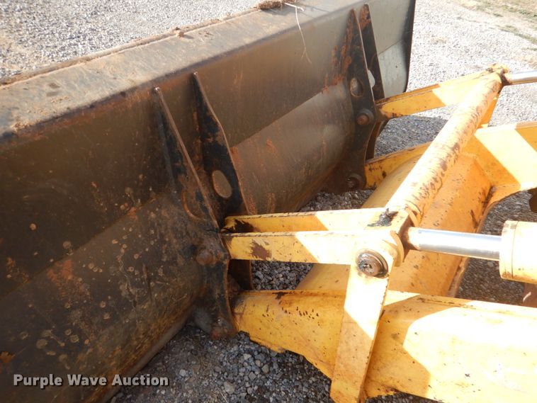 image for item DJ0362 2005 New Holland LB75B  backhoe