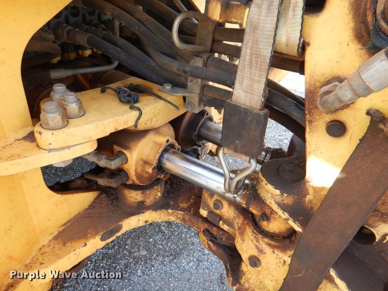 image for item DJ0362 2005 New Holland LB75B  backhoe