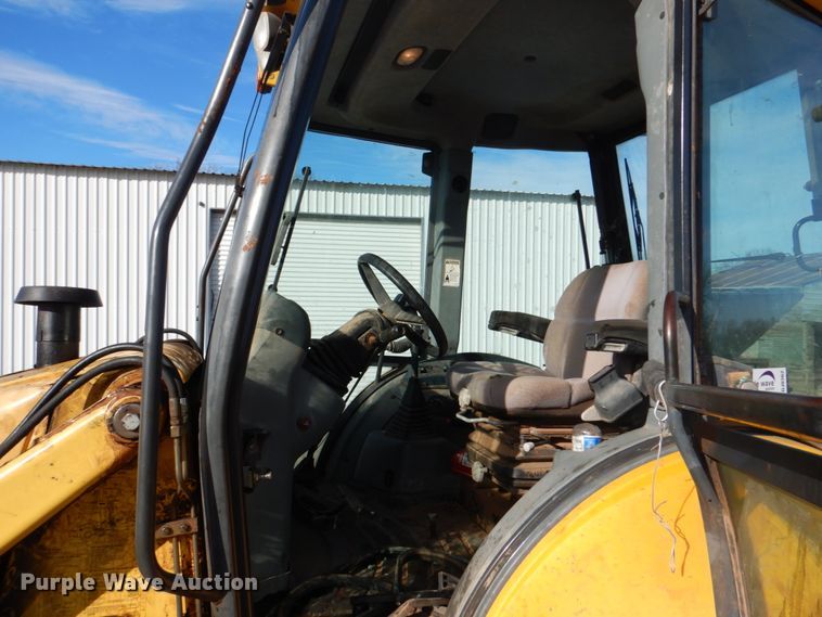 image for item DJ0362 2005 New Holland LB75B  backhoe