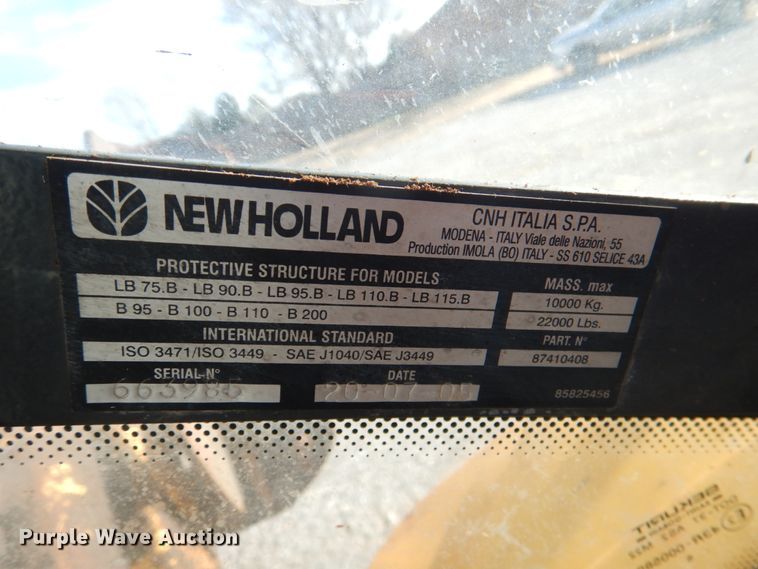 image for item DJ0362 2005 New Holland LB75B  backhoe