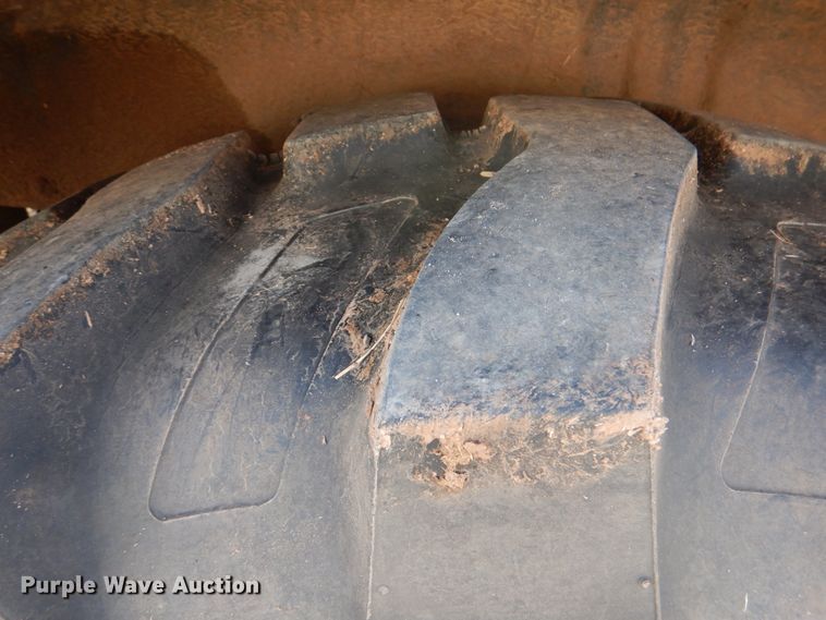 image for item DJ0362 2005 New Holland LB75B  backhoe