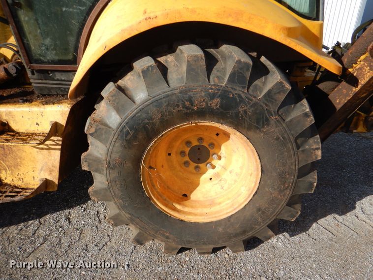 image for item DJ0362 2005 New Holland LB75B  backhoe