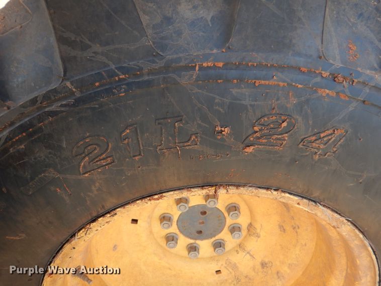 image for item DJ0362 2005 New Holland LB75B  backhoe