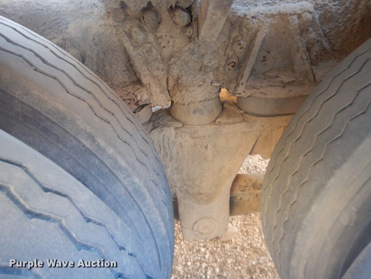 image for item DJ4813 1993 Ford L8000  ready mix truck