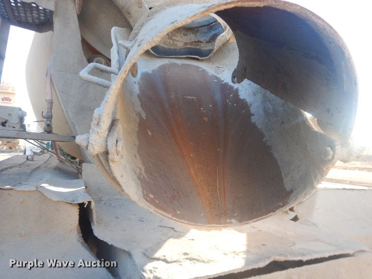 image for item DJ4813 1993 Ford L8000  ready mix truck