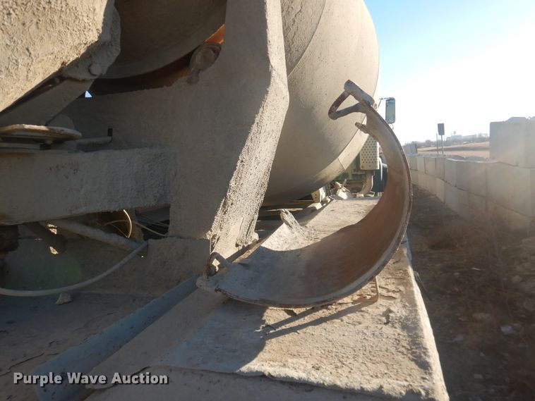 image for item DJ4813 1993 Ford L8000  ready mix truck