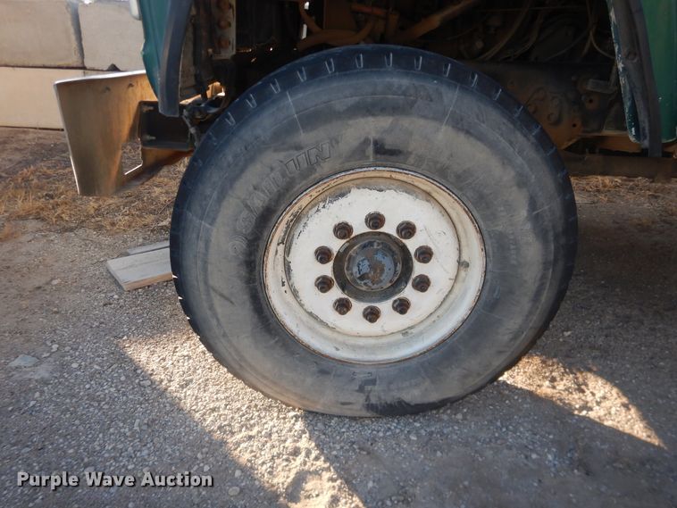 image for item DJ4813 1993 Ford L8000  ready mix truck