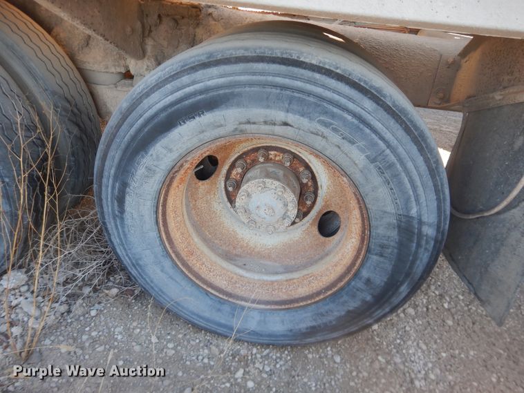 image for item DJ4813 1993 Ford L8000  ready mix truck