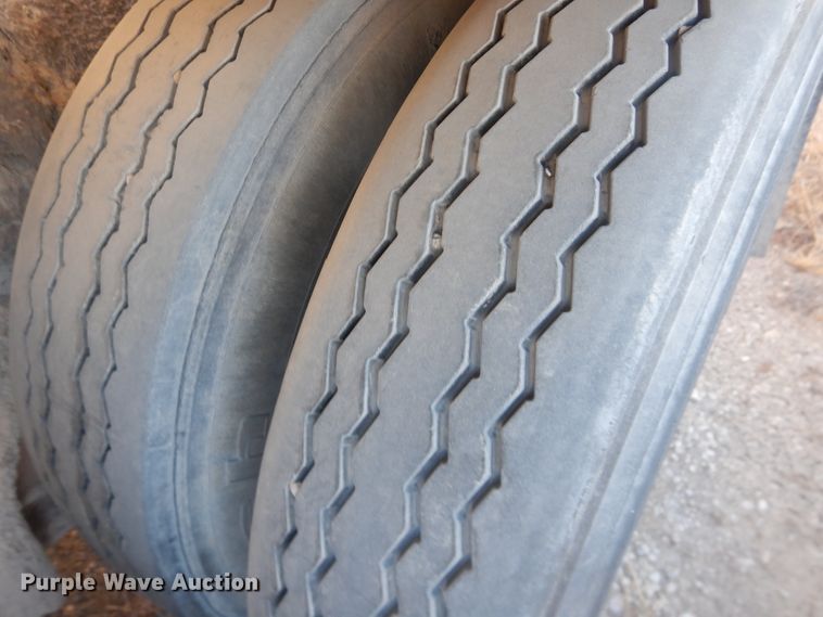 image for item DJ4813 1993 Ford L8000  ready mix truck