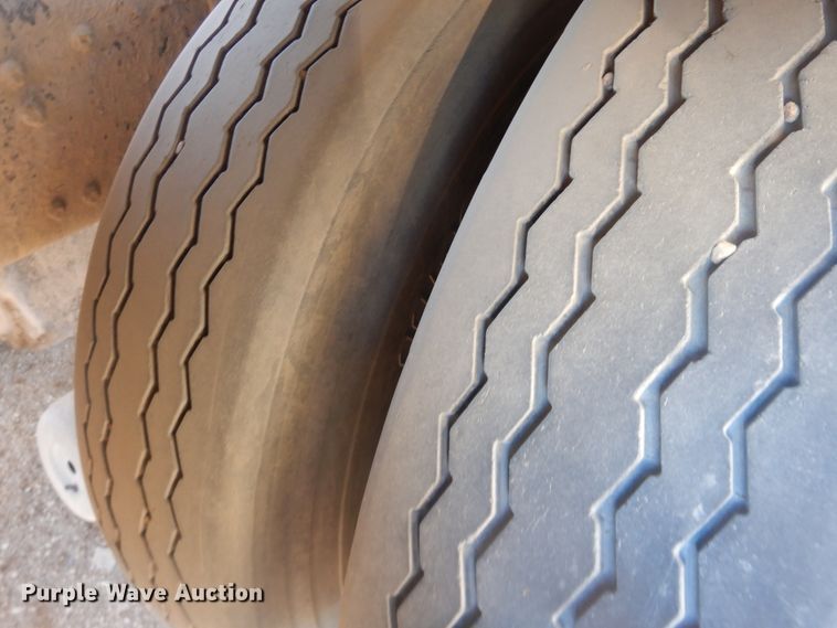 image for item DJ4813 1993 Ford L8000  ready mix truck