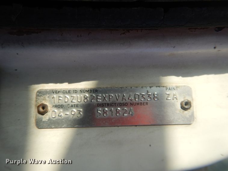 image for item DJ4813 1993 Ford L8000  ready mix truck