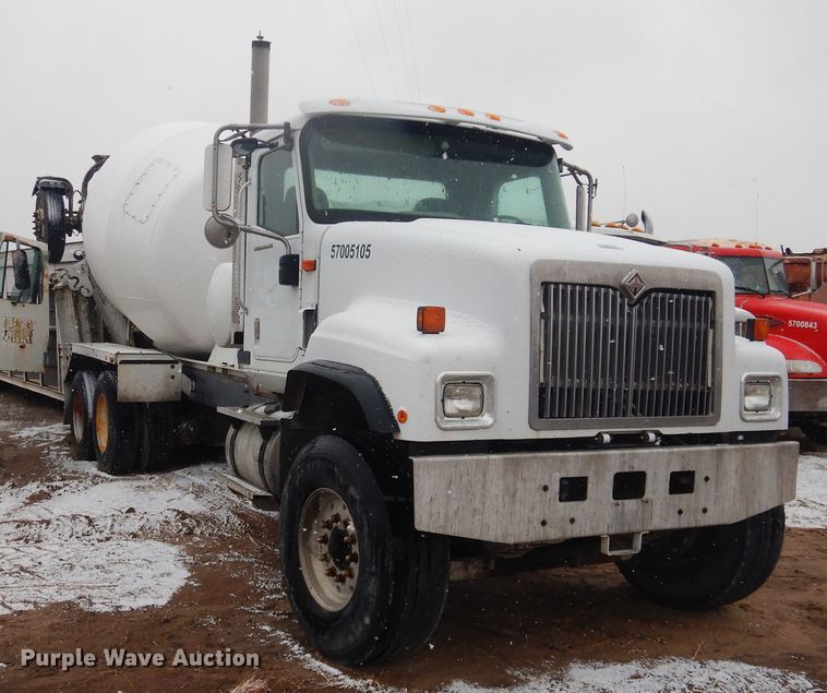 image for item DJ4817 2005 International Paystar 5500i  ready mix truck