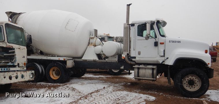 image for item DJ4817 2005 International Paystar 5500i  ready mix truck