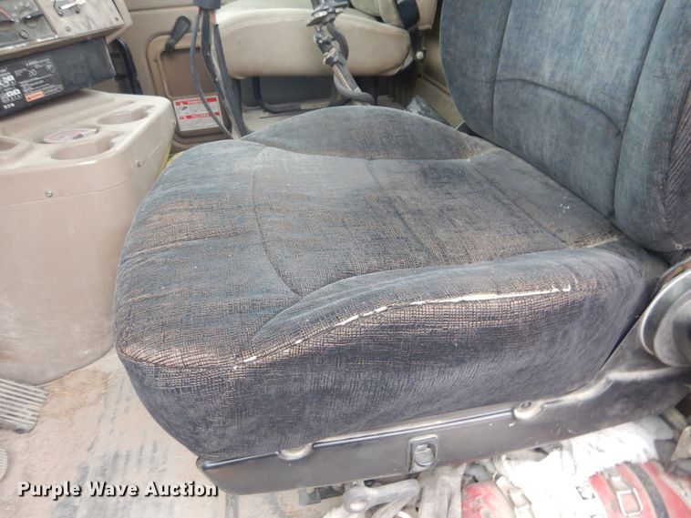 image for item DJ4817 2005 International Paystar 5500i  ready mix truck