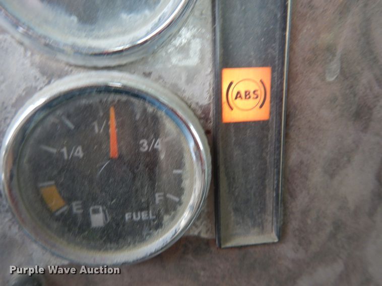 image for item DJ4817 2005 International Paystar 5500i  ready mix truck