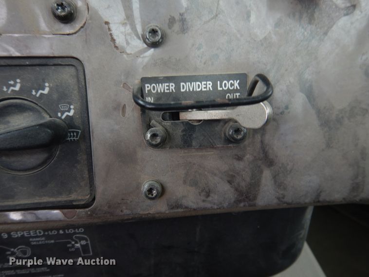 image for item DJ4817 2005 International Paystar 5500i  ready mix truck