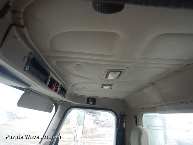 image for item DJ4817 2005 International Paystar 5500i  ready mix truck