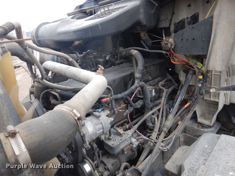 image for item DJ4817 2005 International Paystar 5500i  ready mix truck