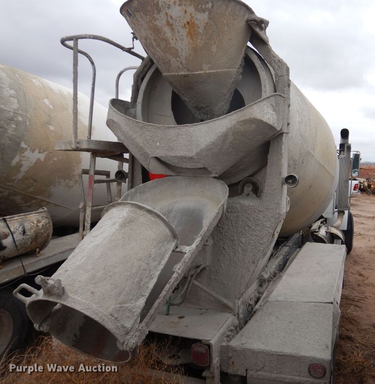 image for item DJ4818 2008 Peterbilt 340  ready mix truck