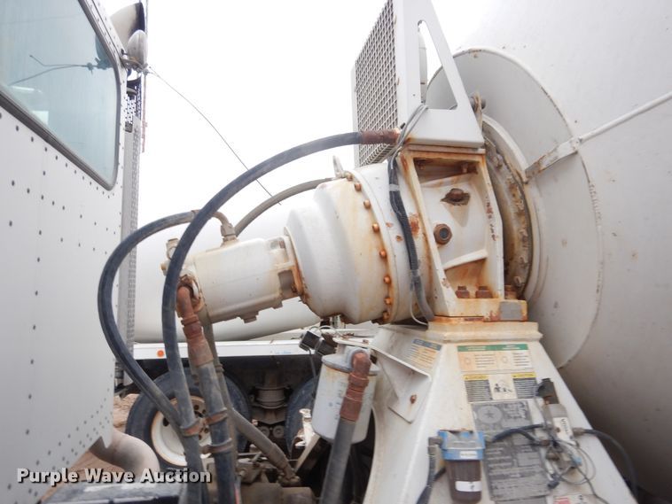image for item DJ4818 2008 Peterbilt 340  ready mix truck