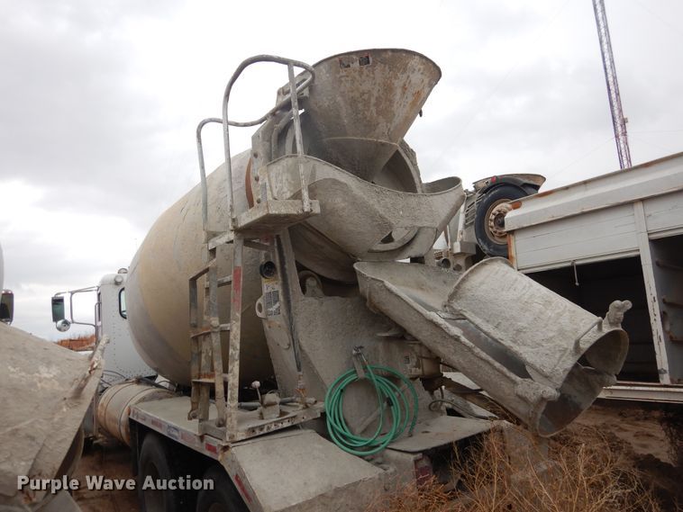 image for item DJ4818 2008 Peterbilt 340  ready mix truck