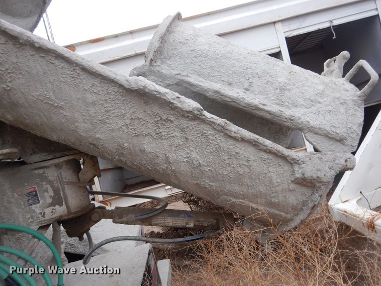 image for item DJ4818 2008 Peterbilt 340  ready mix truck