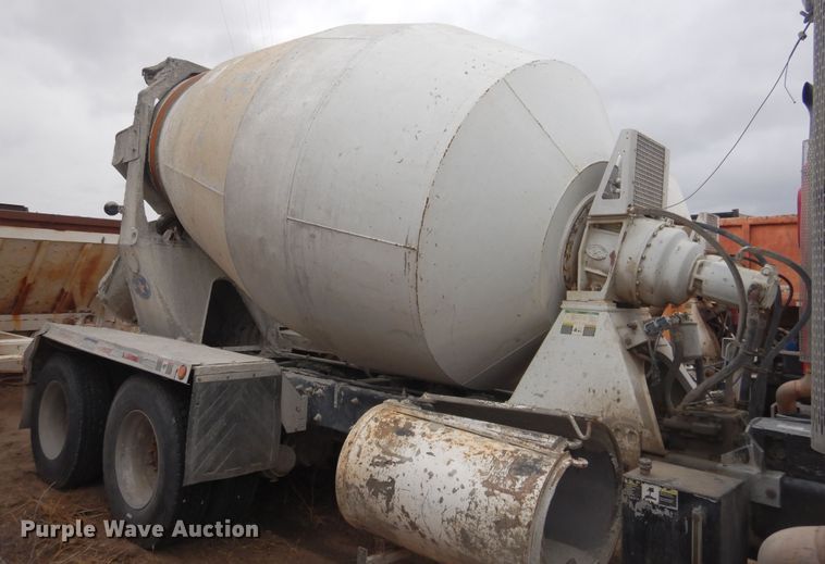 image for item DJ4818 2008 Peterbilt 340  ready mix truck