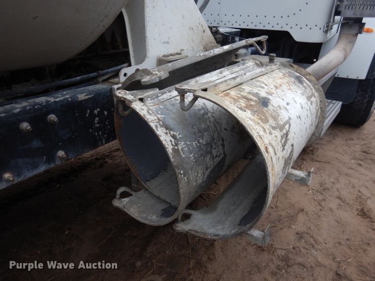 image for item DJ4818 2008 Peterbilt 340  ready mix truck