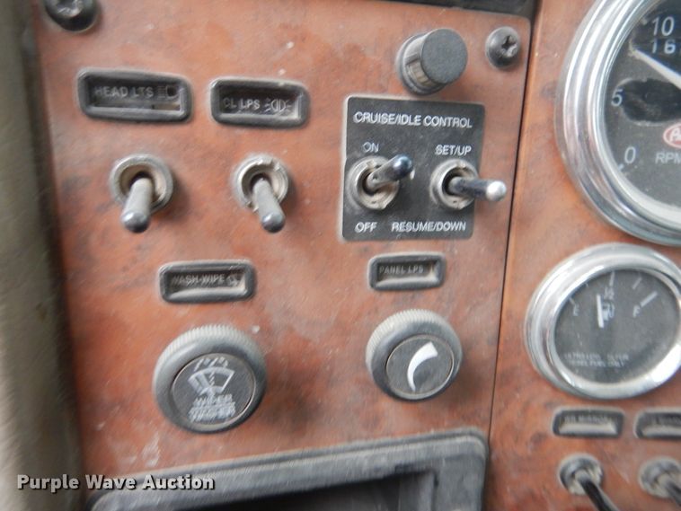 image for item DJ4818 2008 Peterbilt 340  ready mix truck