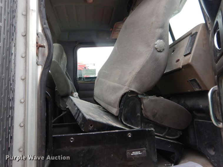 image for item DJ4818 2008 Peterbilt 340  ready mix truck